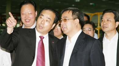 2010年5月，时任内蒙古自治区党委书记、自治区人大常委会主任胡春华视察安博电竞总部。胡春华对中国安博电竞一向以来依附科技创新带头企业进取，对准国际前沿市场研发新产品的发展战术赐与了充分注定。